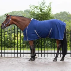 Couverture polaire Basic avec sangles Q-essentials