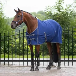 Couverture polaire Basic avec sangles Q-essentials